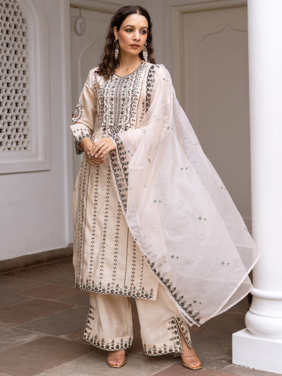 Indo Era Off White Embroidered Straight Kurta Trousers With Dupatta Set