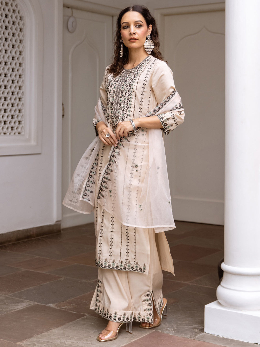 Indo Era Off White Embroidered Straight Kurta Trousers With Dupatta Set