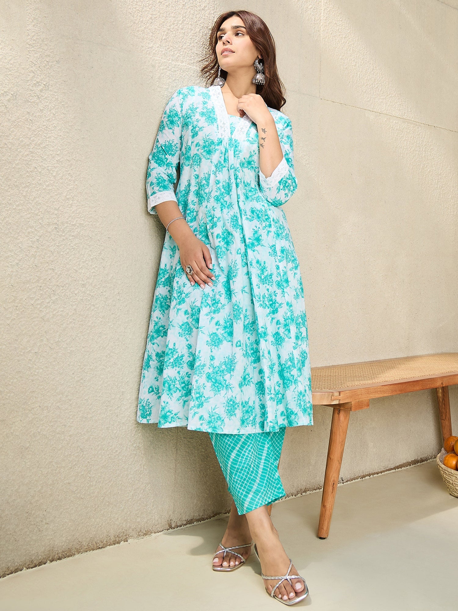 Holi, Id-ul-Fitr  ,Gudi Padwa  ,Maha Shivaratri ,Dresses for holi ,Pakistani suits ,Holi outfit ,Kurta sets with dupatta ,Anarkali suits ,Printed maxi dresses, Indo-western dresses ,Cotton Dress ,Floral Dress, Ethnic Wear, Ethnic Dresses, Red suits, Suits, Kurtas, Myntra Finds, New Designs, New Arrivals, Trending Dress, Ethnic Look, Bridal look, aacho, Love season, Libas, Aurelia, indya, Shalwar kameez, Salwar, Sword, Sherwani, Teal, Crop top, Anarkali, Floral design,