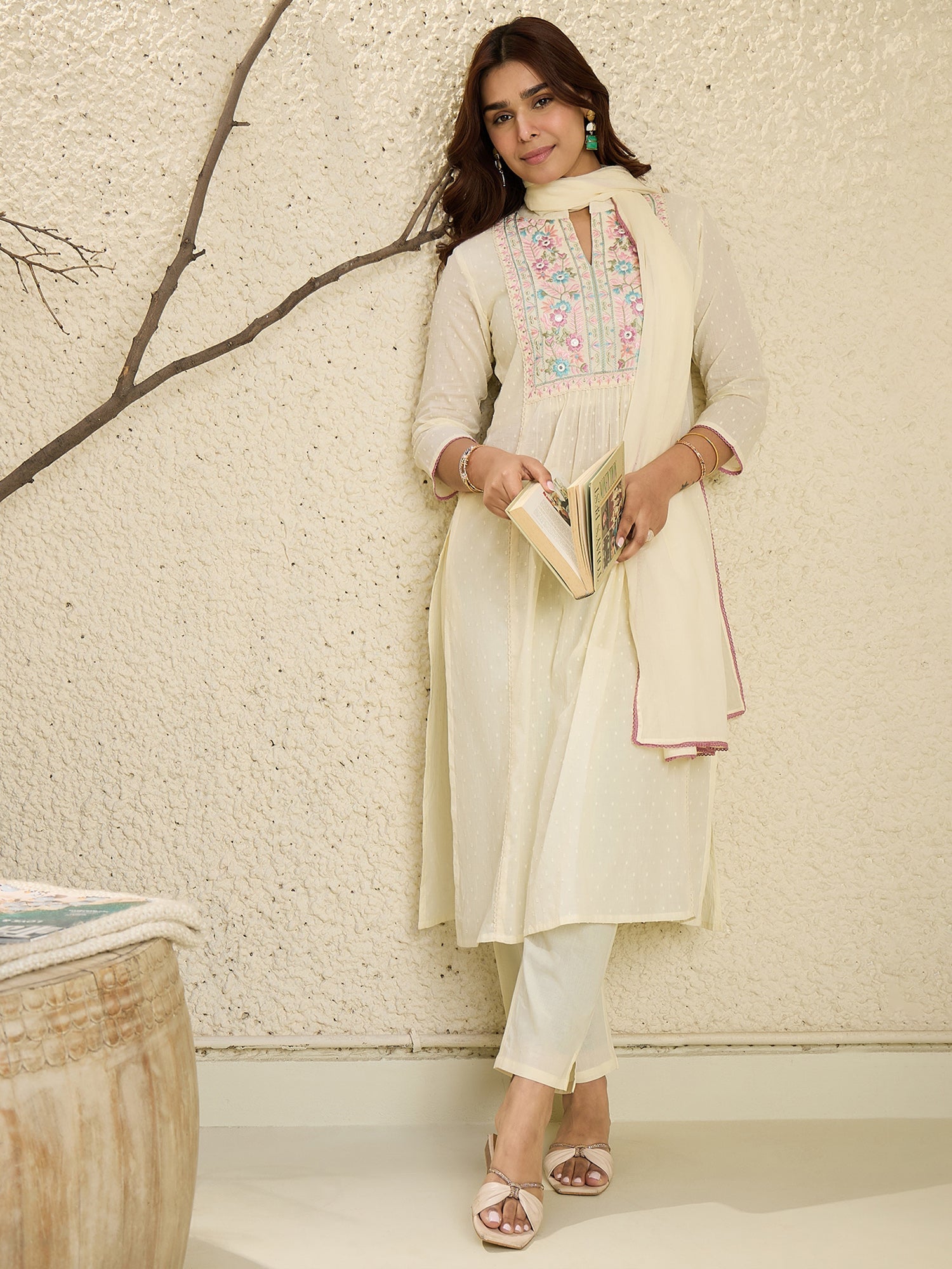 Holi, Id-ul-Fitr  ,Gudi Padwa  ,Maha Shivaratri ,Dresses for holi ,Pakistani suits ,Holi outfit ,Kurta sets with dupatta ,Anarkali suits ,Printed maxi dresses, Indo-western dresses ,Cotton Dress ,Floral Dress, Ethnic Wear, Ethnic Dresses, Red suits, Suits, Kurtas, Myntra Finds, New Designs, New Arrivals, Trending Dress, Ethnic Look, Bridal look, aacho, Love season, Libas, Aurelia, indya, Shalwar kameez, Salwar, Sword, Sherwani, Teal, Crop top, Anarkali, Floral design,