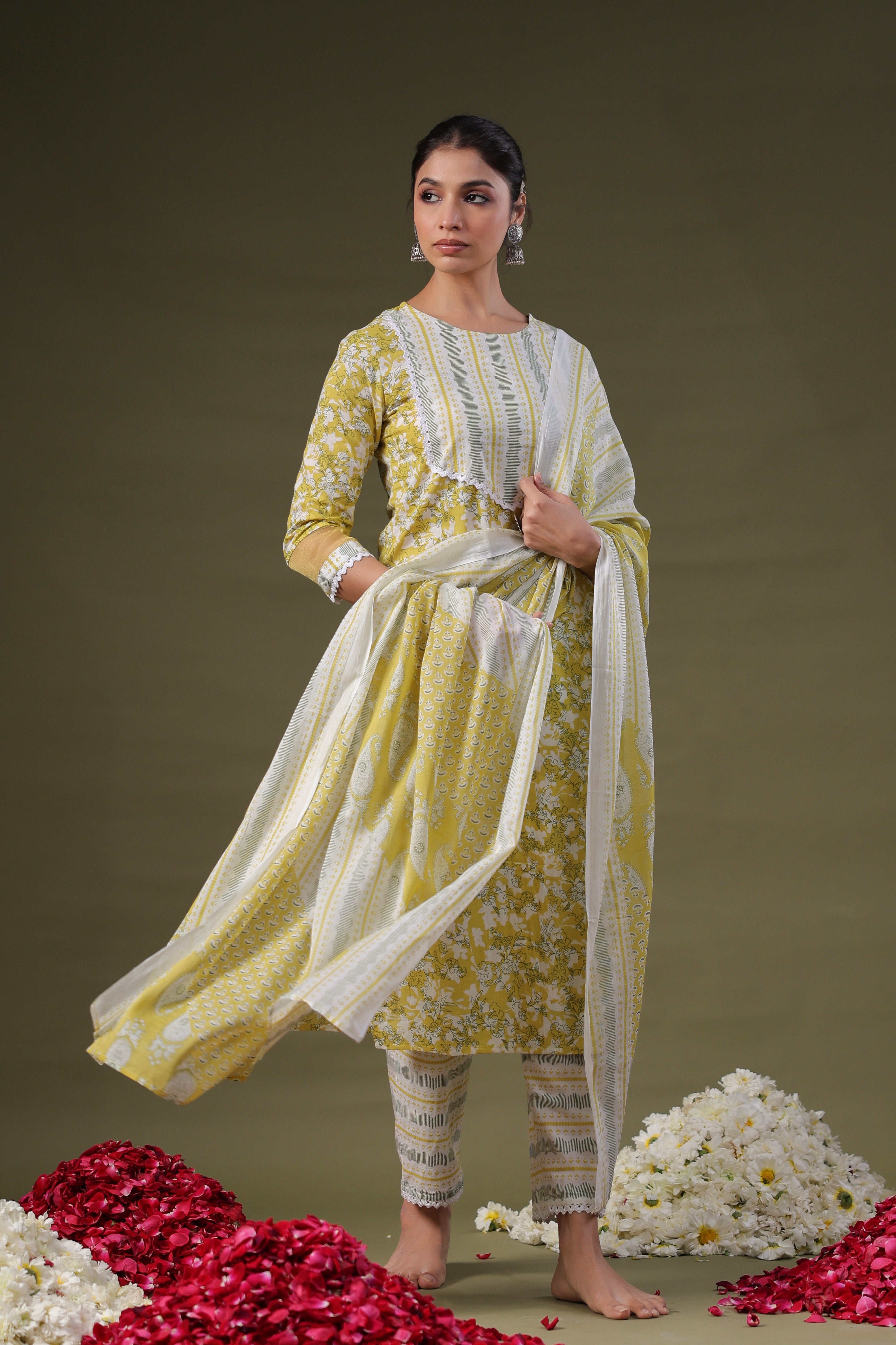 Suitsforwomen, womensuit, cottonsuits, partysuitsforwomen, dressforwomen, pakistanisuits, weddingsuits, womensuitsonline, myntrasuits, designersuitsforwomen, bestsuitforwomen, whitesuitsforwomen, clothingonlinesites, clothingbrand, RakshaBandhan, Newfashion, rakshabandhan gift, rakshabandhan suit, rakshabandhangiftsister, rakshabandhankurtaset, rakshabandhan dress for women, festive ethnic, festivekurtaset, festivesuits, casual wear women, partydresswomen, weddingkurtisforwomen, weddingwearsuit, libassuit