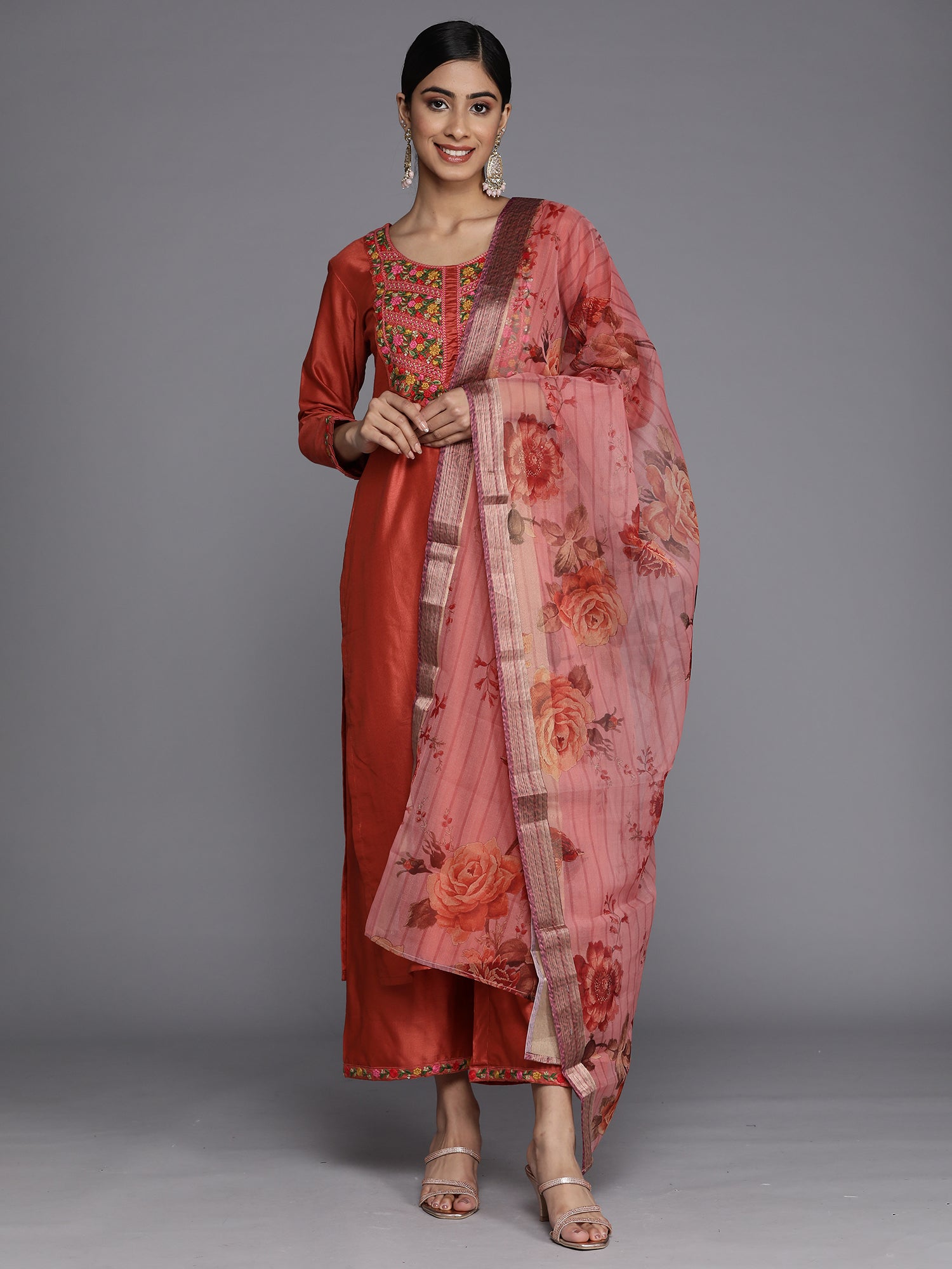 holi outfit for women, holi outfit ideas, holi outfit for men, holi outfit for girls, holi outfit for baby girl, holi outfit for baby boy, holi outfit pinterest, holi outfit ideas men, holi outfits for kids, Eid Outfits, Eid Collection, New Kurta Sets, Salwar Suits for Eid, women's day outfit ideas, women's day outfits, Co-Ords, V-Neck dresses, Round Neck suits, Cotton Kurta Sets, Heavy Outfits For Eid, Pakistani Outfits, Pakistani Kurta Sets, Pakistani Dresses for women