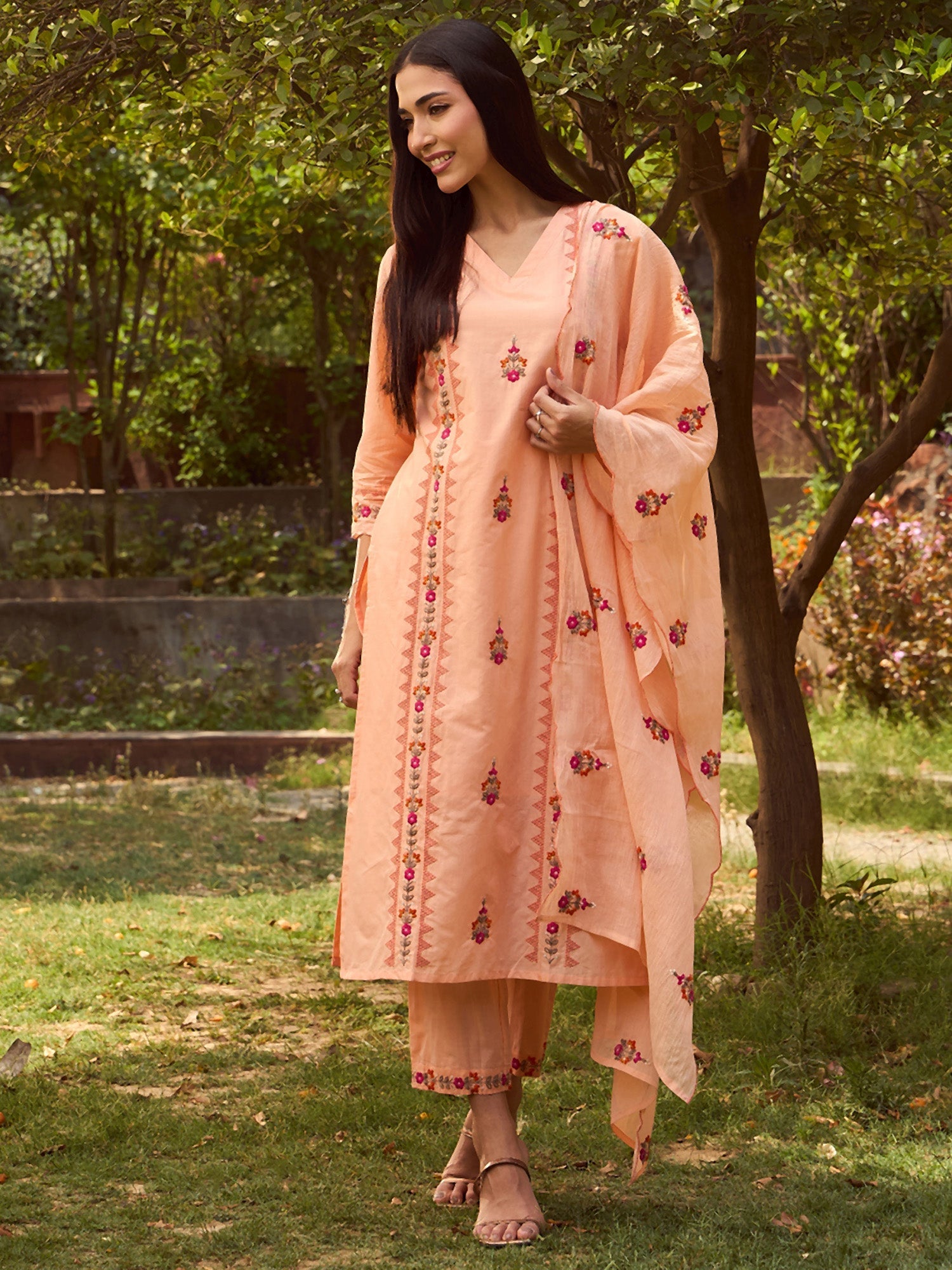 Suitsforwomen, womensuit, cottonsuits, partysuitsforwomen, dressforwomen, pakistanisuits, weddingsuits, womensuitsonline, myntrasuits, designersuitsforwomen, bestsuitforwomen, whitesuitsforwomen, clothingonlinesites, clothingbrand, RakshaBandhan, Newfashion, rakshabandhan gift, rakshabandhan suit, rakshabandhangiftsister, rakshabandhankurtaset, rakshabandhan dress for women, festive ethnic, festivekurtaset, festivesuits, casual wear women, partydresswomen, weddingkurtisforwomen, weddingwearsuit, libassuit