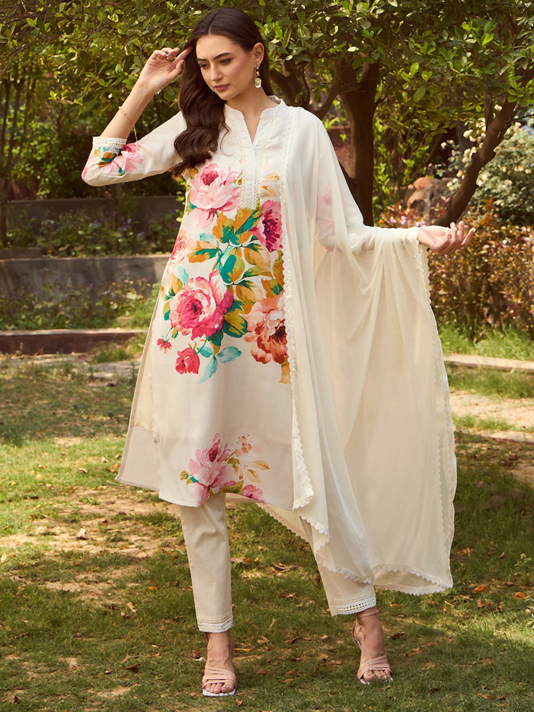 Holi, Id-ul-Fitr  ,Gudi Padwa  ,Maha Shivaratri ,Dresses for holi ,Pakistani suits ,Holi outfit ,Kurta sets with dupatta ,Anarkali suits ,Printed maxi dresses, Indo-western dresses ,Cotton Dress ,Floral Dress, Ethnic Wear, Ethnic Dresses, Red suits, Suits, Kurtas, Myntra Finds, New Designs, New Arrivals, Trending Dress, Ethnic Look, Bridal look, aacho, Love season, Libas, Aurelia, indya, Shalwar kameez, Salwar, Sword, Sherwani, Teal, Crop top, Anarkali, Floral design,