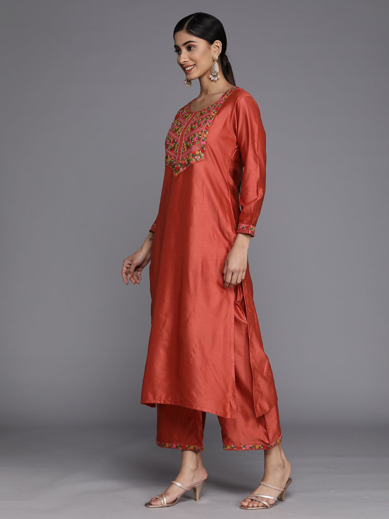 holi outfit for women, holi outfit ideas, holi outfit for men, holi outfit for girls, holi outfit for baby girl, holi outfit for baby boy, holi outfit pinterest, holi outfit ideas men, holi outfits for kids, Eid Outfits, Eid Collection, New Kurta Sets, Salwar Suits for Eid, women's day outfit ideas, women's day outfits, Co-Ords, V-Neck dresses, Round Neck suits, Cotton Kurta Sets, Heavy Outfits For Eid, Pakistani Outfits, Pakistani Kurta Sets, Pakistani Dresses for women