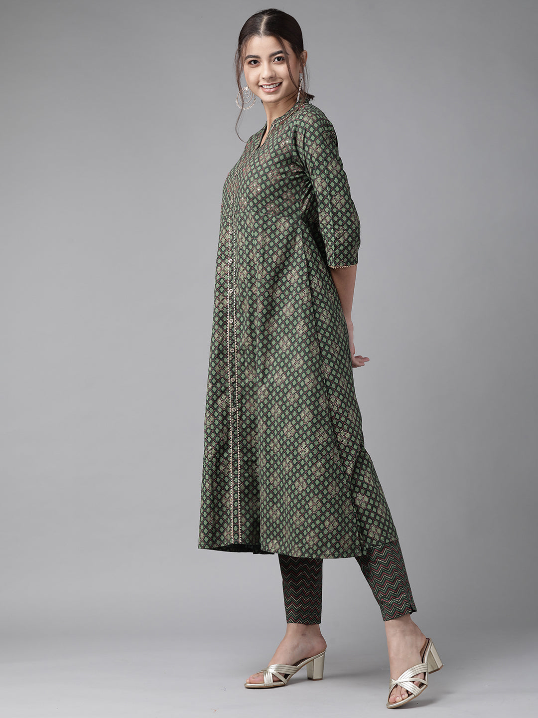 Suitsforwomen, womensuit, cottonsuits, partysuitsforwomen, dressforwomen, pakistanisuits, weddingsuits, womensuitsonline, myntrasuits, designersuitsforwomen, bestsuitforwomen, whitesuitsforwomen, clothingonlinesites, clothingbrand, RakshaBandhan, Newfashion, rakshabandhan gift, rakshabandhan suit, rakshabandhangiftsister, rakshabandhankurtaset, rakshabandhan dress for women, festive ethnic, festivekurtaset, festivesuits, casual wear women, partydresswomen, weddingkurtisforwomen, weddingwearsuit, libassuit